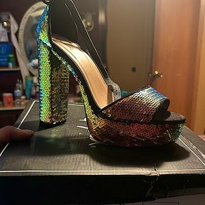 Green multi Hologram Sequin Size 10 Qupid